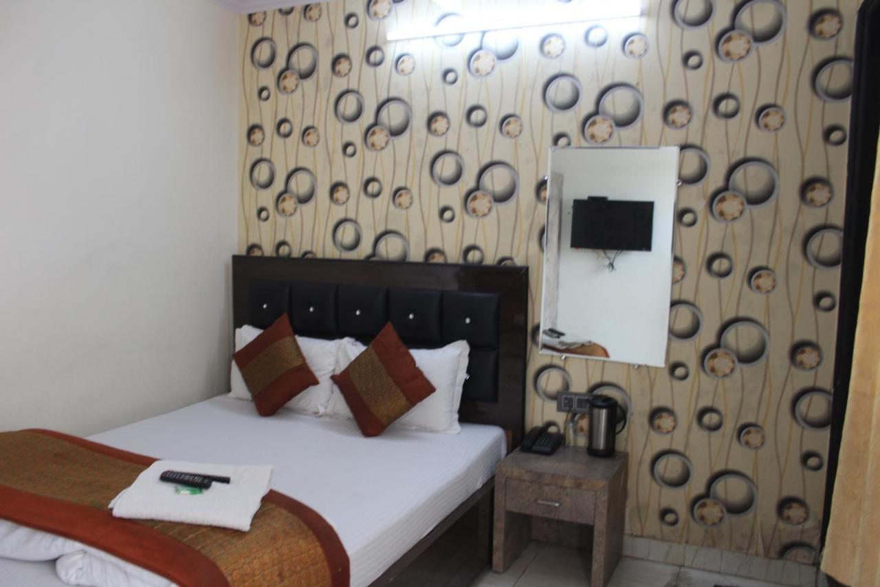 Hotel Marwari@New Delhi Railway Station Buitenkant foto